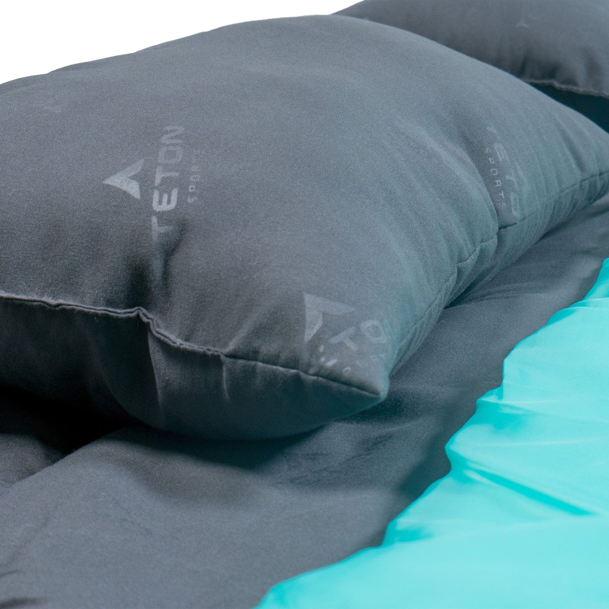 TETON Sports Cascade 40˚F Double Sleeping Bag with Pillows 1320