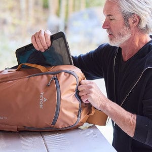 バーガンディ ナイロンバッグ Nanda 30L Backpack – Teton Gear